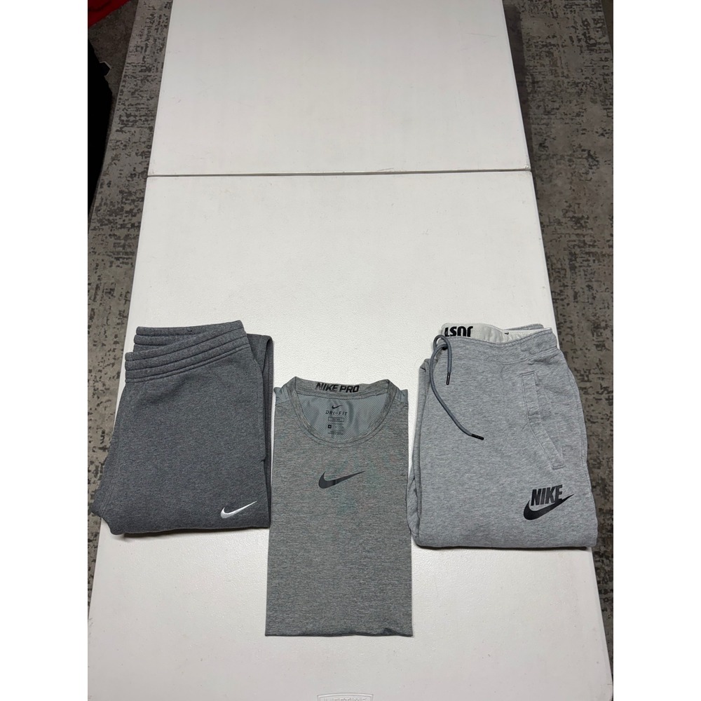 NIKE MENS SWEATPANTS & T-SHIRT BUNDLE LOT OF THREE